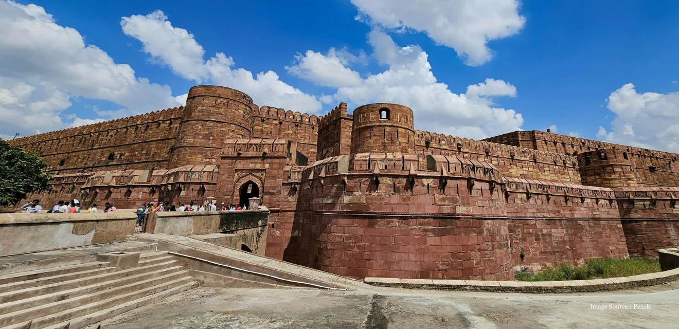 Overnight Taj Mahal Tour by Car from Delhi